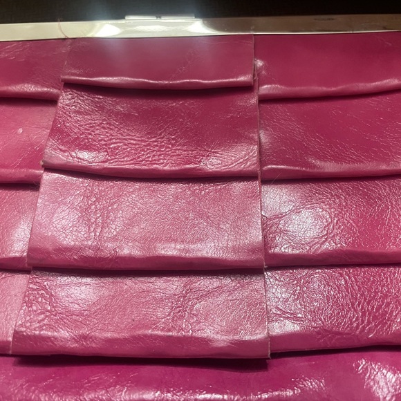 Chinese Landry Clutch - Picture 4 of 5